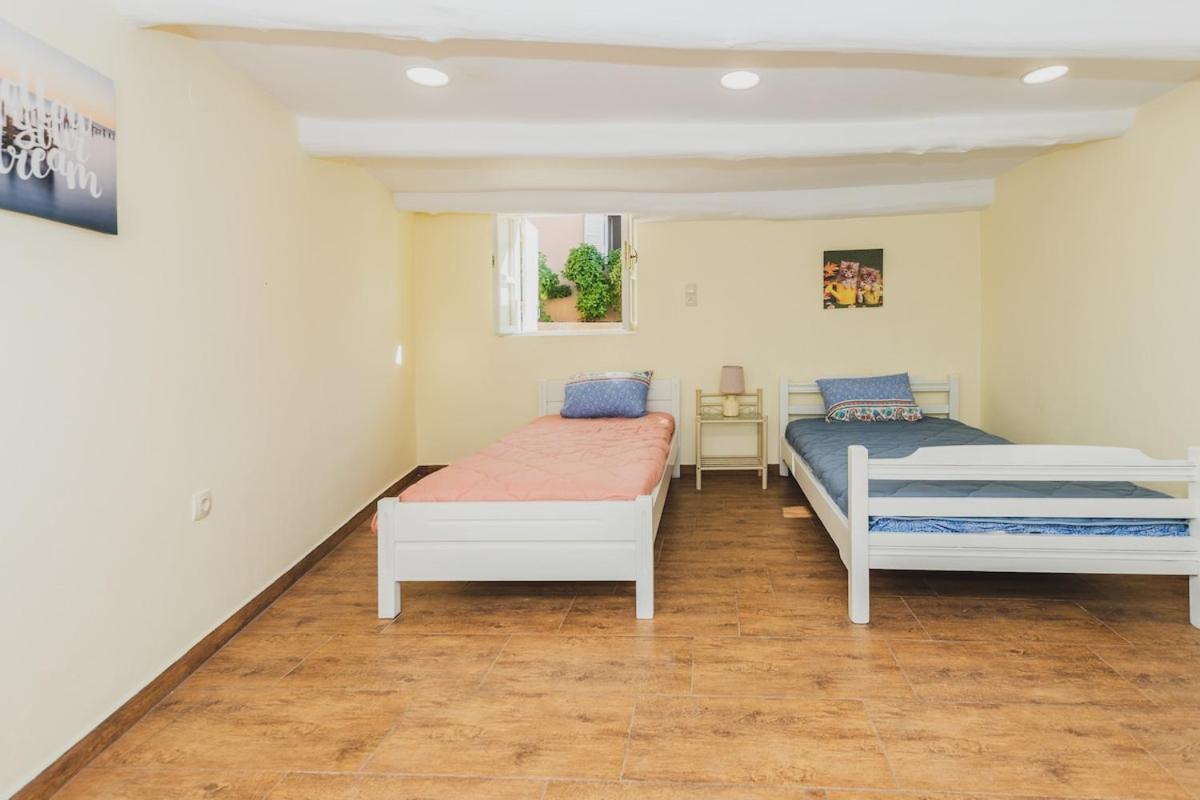 Angels' Home- Modern & Comfy, Fully Equipped 3Bd Dhrapanos Экстерьер фото