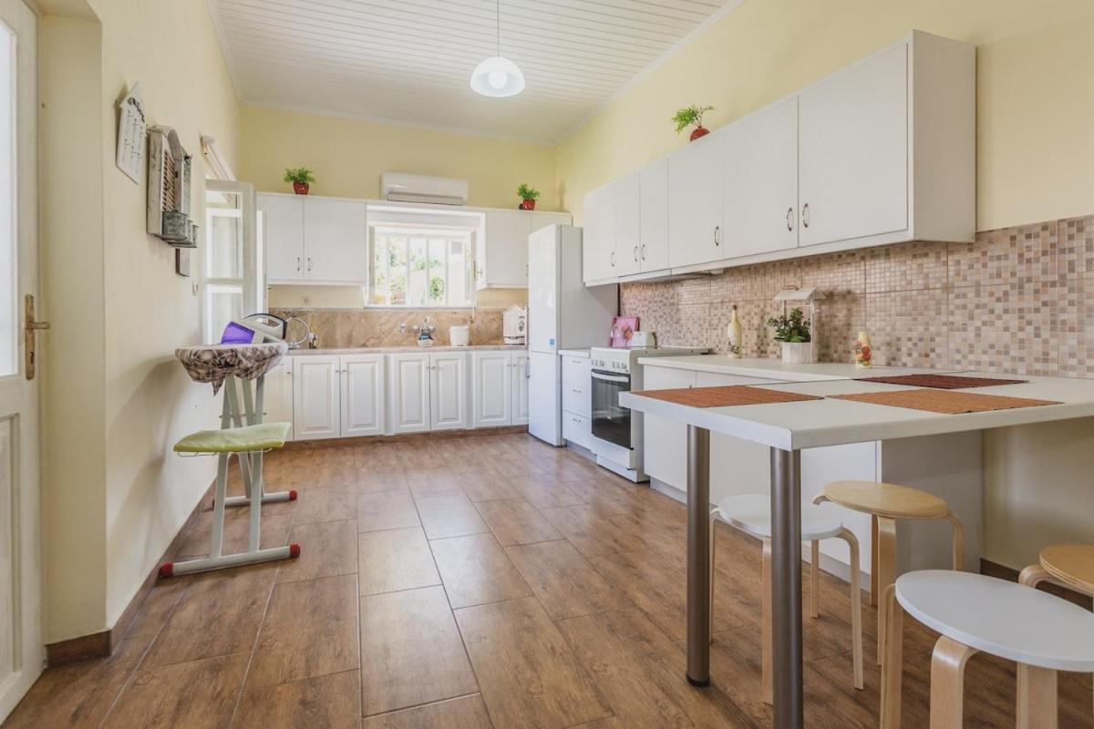 Angels' Home- Modern & Comfy, Fully Equipped 3Bd Dhrapanos Экстерьер фото